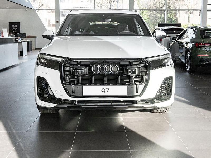 Neu Audi Q7 Ambiente 394 PS (289 kW) 2025 Weiß SUV
