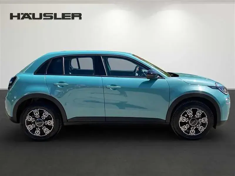 Gebraucht Fiat 600 Icon 110 PS (80 kW) 2026 Acqua blau SUV