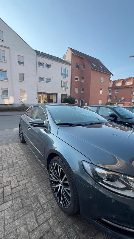 Gebraucht VW CC Sport 170 PS (125 kW) 2012 Grau Limousine