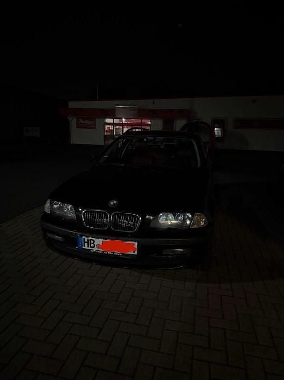 Gebraucht BMW 320 170 PS (125 kW) 2001 Schwarz Kombi