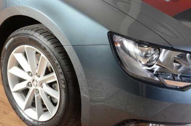 Gebraucht Skoda Superb Ambition 140 PS (102 kW) 2014 Grau metallic Kombi