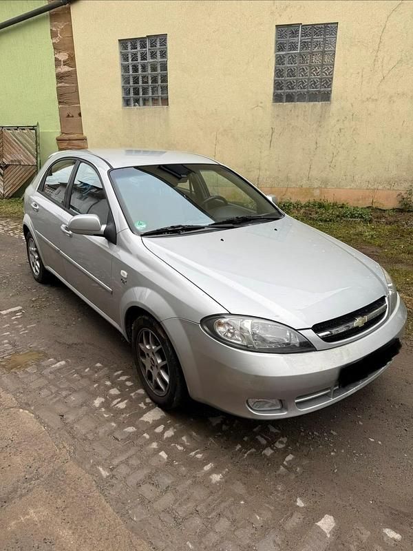 Gebraucht Chevrolet Lacetti 121 PS (88 kW) 2008 Silber Limousine