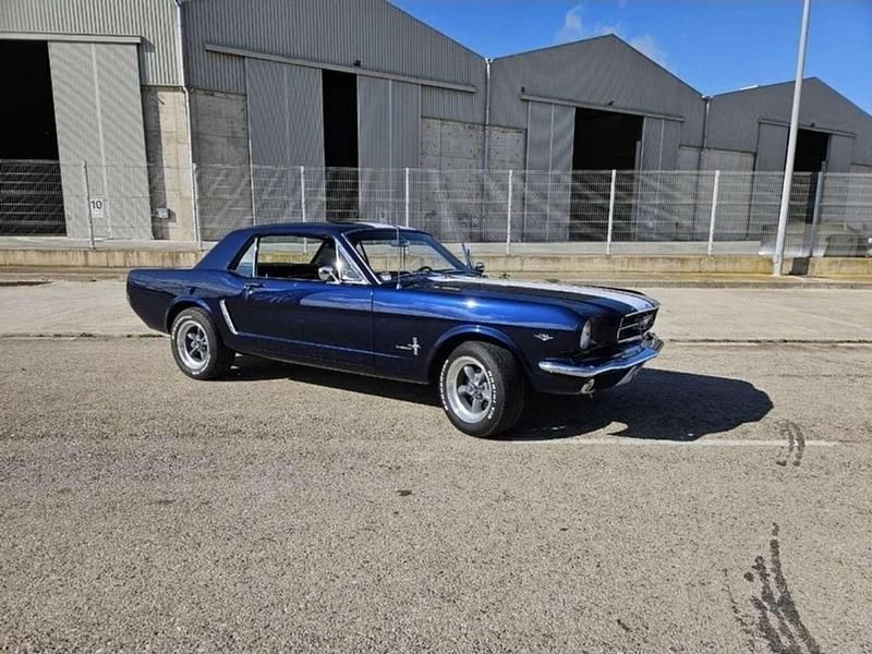 Blau Gebraucht 2015 Ford Mustang Coupé | 56.000 € - Bild 1/4