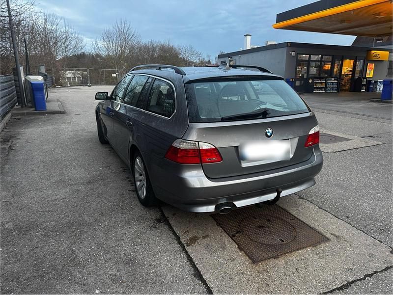 Gebraucht BMW 520 177 PS (130 kW) 2008 Kombi