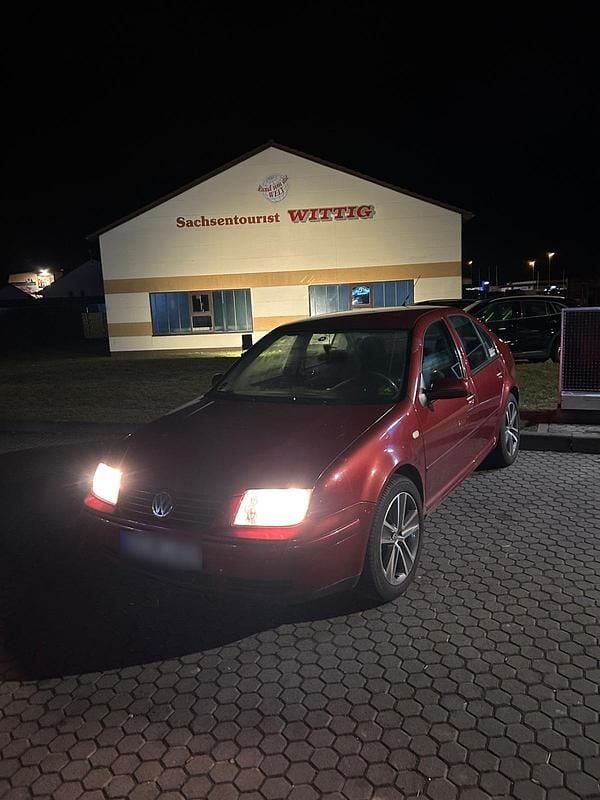 Gebraucht VW Bora 101 PS (74 kW) 2000 Rot Limousine