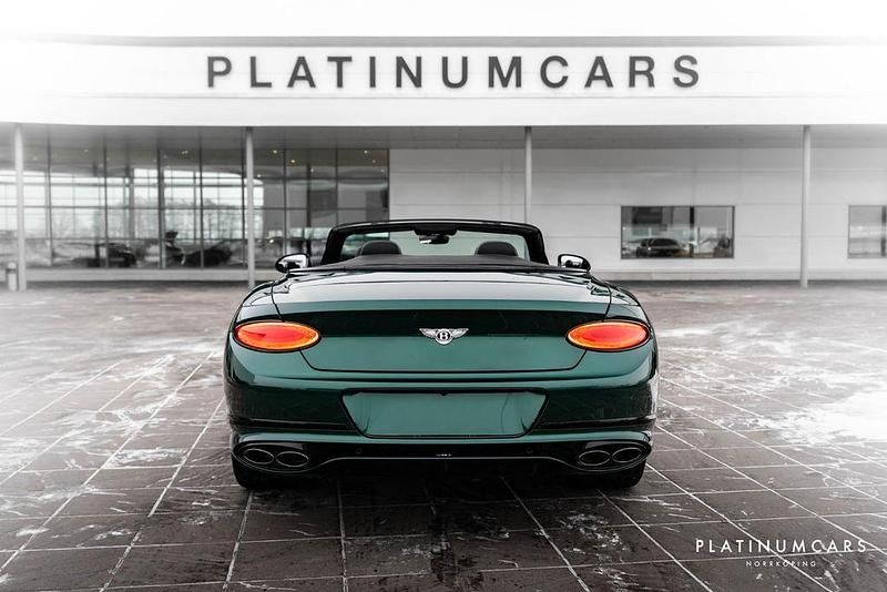 Gebraucht Bentley Continental 549 PS (403 kW) 2024 Grün Cabrio