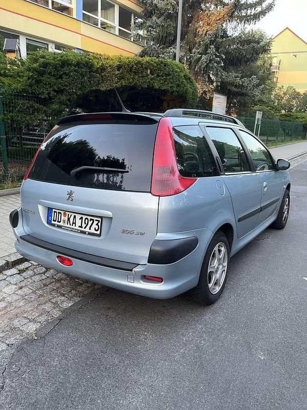 Gebraucht Peugeot 206 Filou 88 PS (64 kW) 2004 Grau Kombi