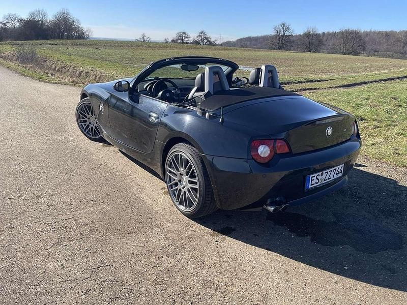Gebraucht BMW Z4 192 PS (141 kW) 2004 Schwarz Cabrio