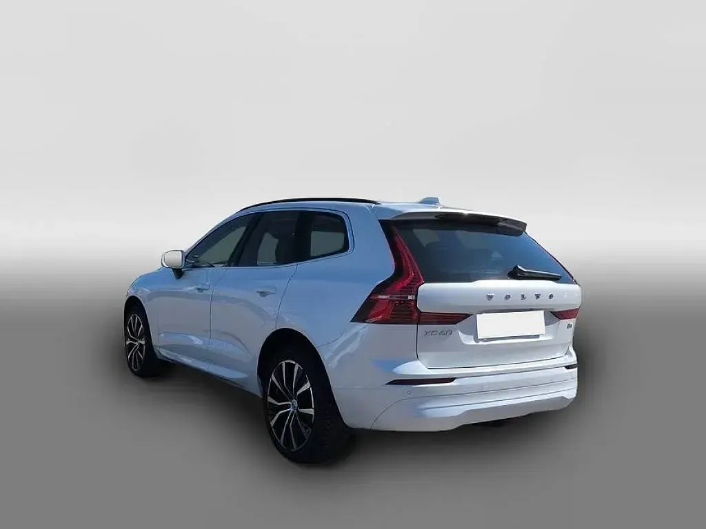 Usata Volvo XC60 Core 197 CV (144 kW) 2024 Bianco SUV