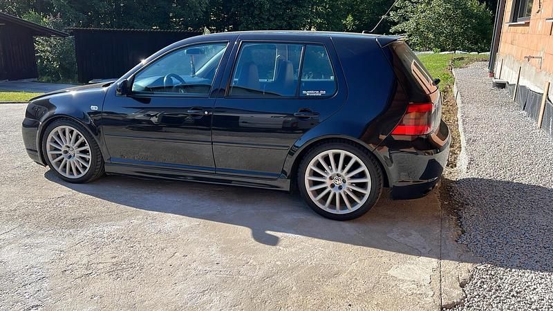 Gebraucht VW Golf IV R 241 PS (177 kW) 2003 Schwarz Limousine