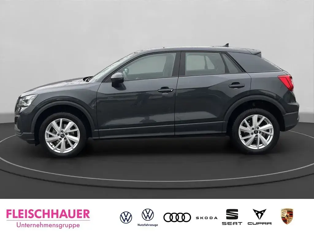 Gebraucht Audi Q2 Ambiente 150 PS (110 kW) 2023 Grau SUV