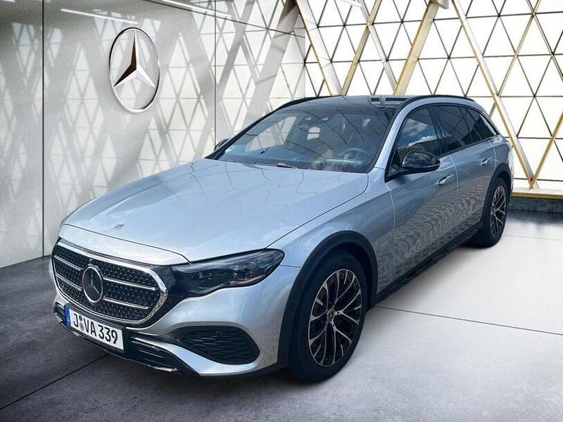 Gebraucht Mercedes E450 Avantgarde 367 PS (269 kW) 2025 Metalliclack hightechsilber Kombi