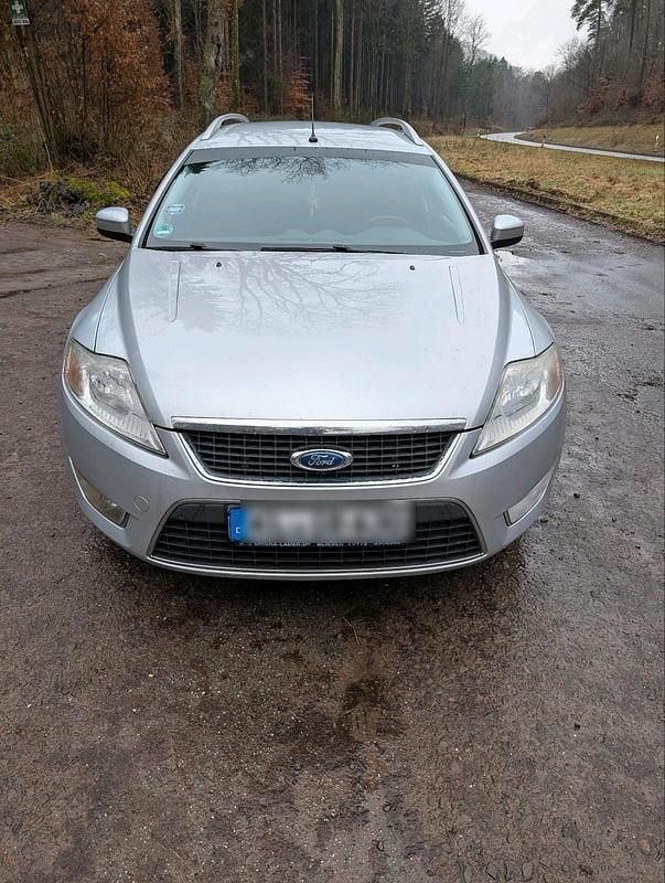 Gebraucht Ford Mondeo 140 PS (102 kW) 2009 Silber Kombi