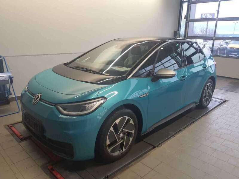 Makenatürkis metallic Gebraucht 2020 VW ID.3 Pro Performance Kleinwagen | 19.310 € - Bild 1/2