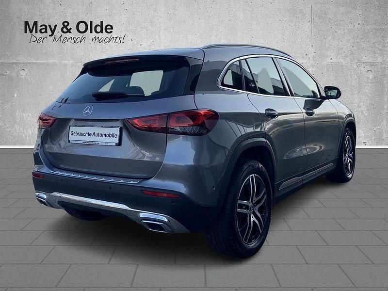 Gebraucht Mercedes GLA200 Progressive 150 PS (110 kW) 2021 Grau SUV