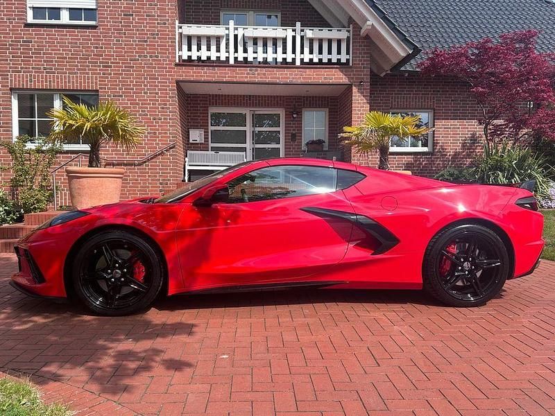 Second-hand Corvette Stingray 481 CP (353 kW) 2024 Roșu