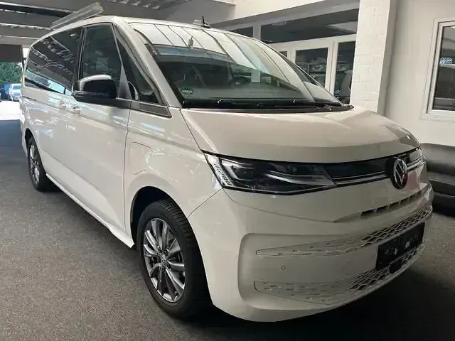 Usata VW Multivan Life 150 CV (110 kW) 2022 Bianco Monovolume