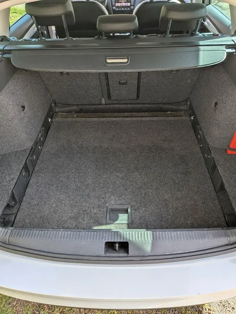 Gebraucht Skoda Octavia Elegance 179 PS (131 kW) 2015 Weiß Kleinwagen