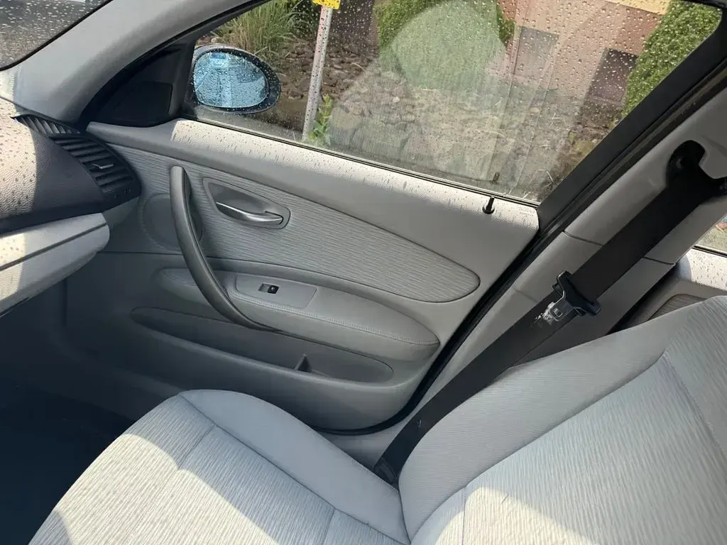Käytetty BMW 116 122 HP (89 kW) 2007 Hopea Viistoperä