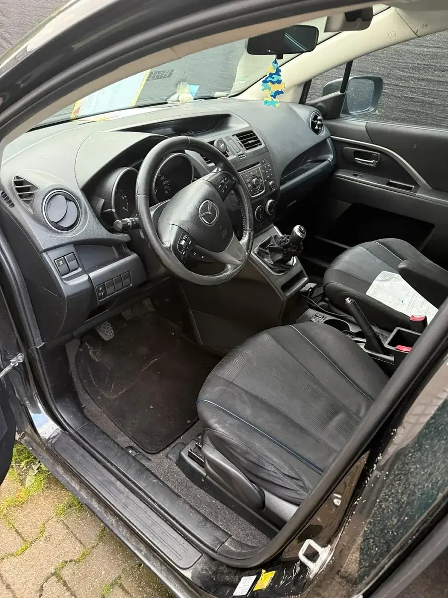 Gebraucht Mazda 5 116 PS (85 kW) 2011 Schwarz Van / Kleinbus