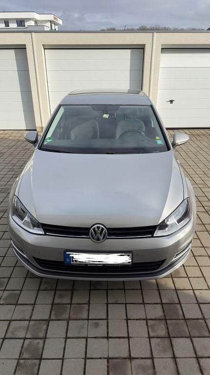 Gebraucht VW Golf VII Life 140 PS (102 kW) 2014 Silber Limousine