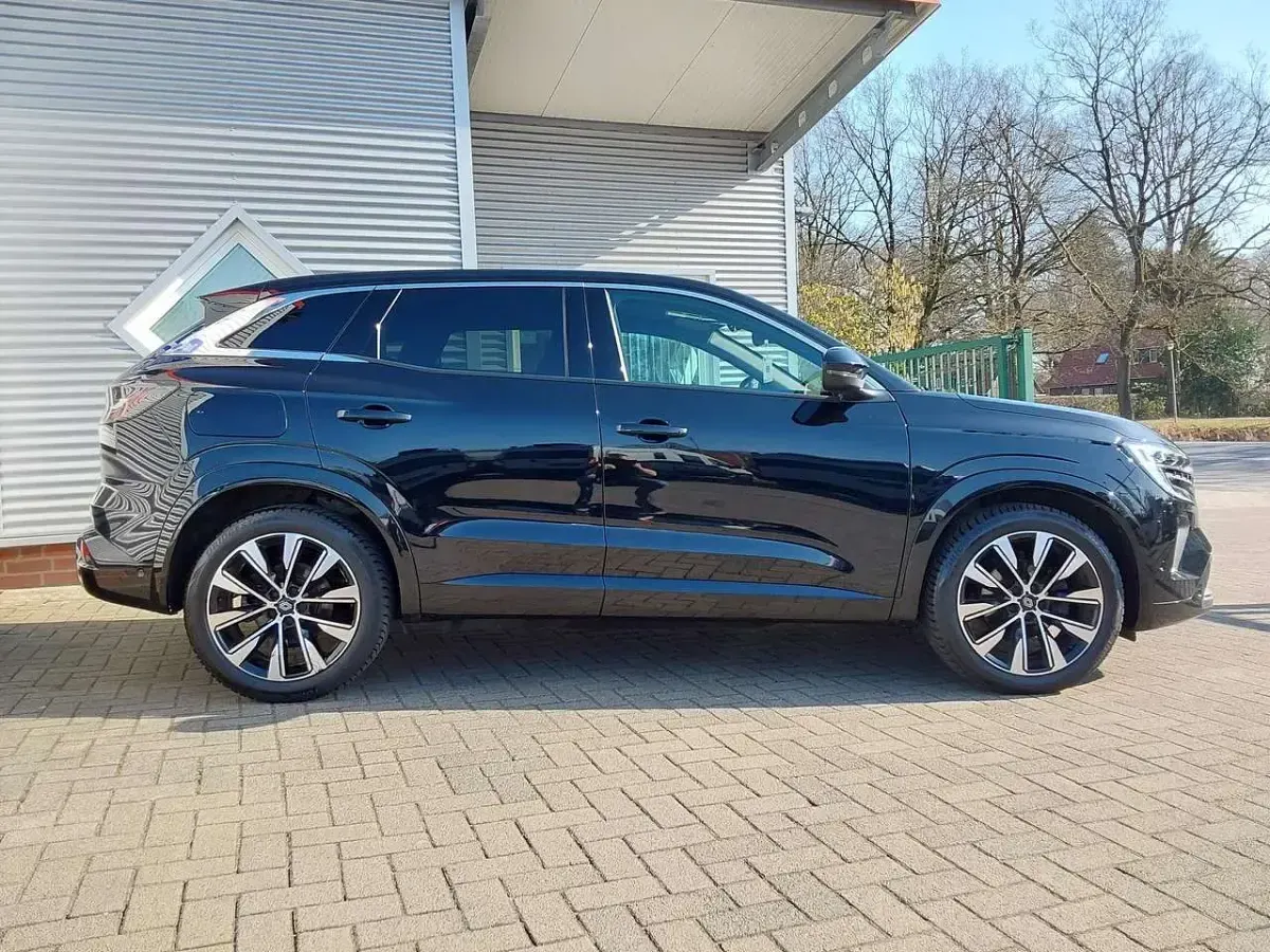 Gebraucht Renault Austral Techno 158 PS (116 kW) 2023 Sternenschwarz SUV