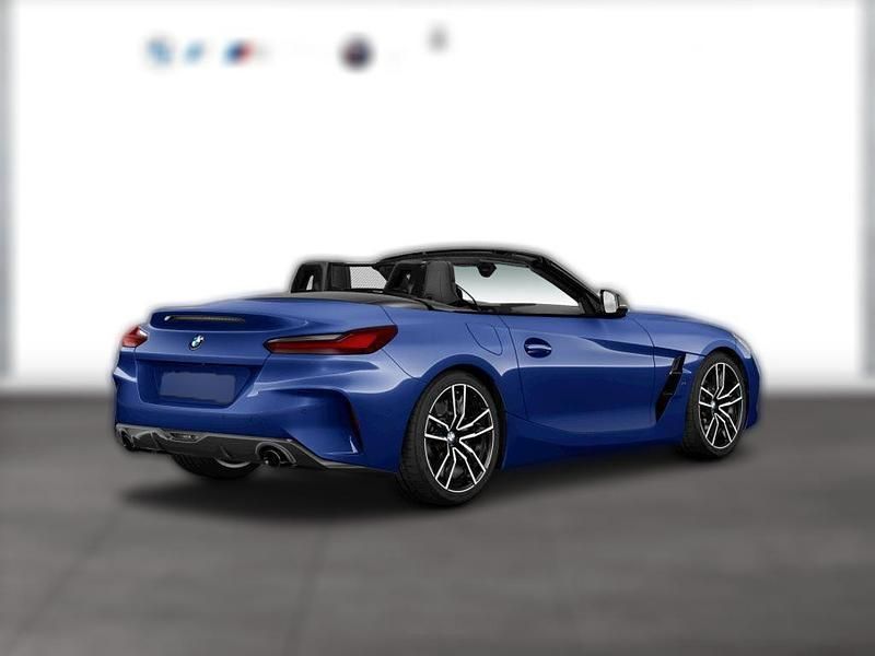 Gebraucht BMW Z4 Efficient Dynamics 258 PS (189 kW) 2023 Blau metallic Cabrio