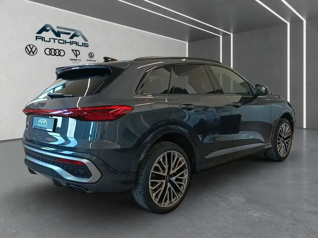 Gebraucht Audi Q5 Edition .1 204 PS (150 kW) 2025 Tamboragrau metallic SUV