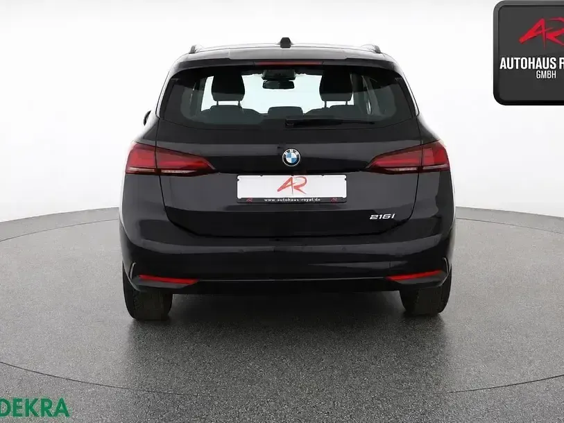 Gebraucht BMW 216 Active Tourer Shadowline 122 PS (89 kW) 2025 Schwarz Van / Kleinbus