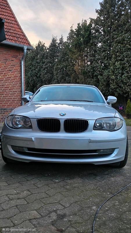 Usata BMW 118 143 CV (105 kW) 2010 Grigio Utilitaria