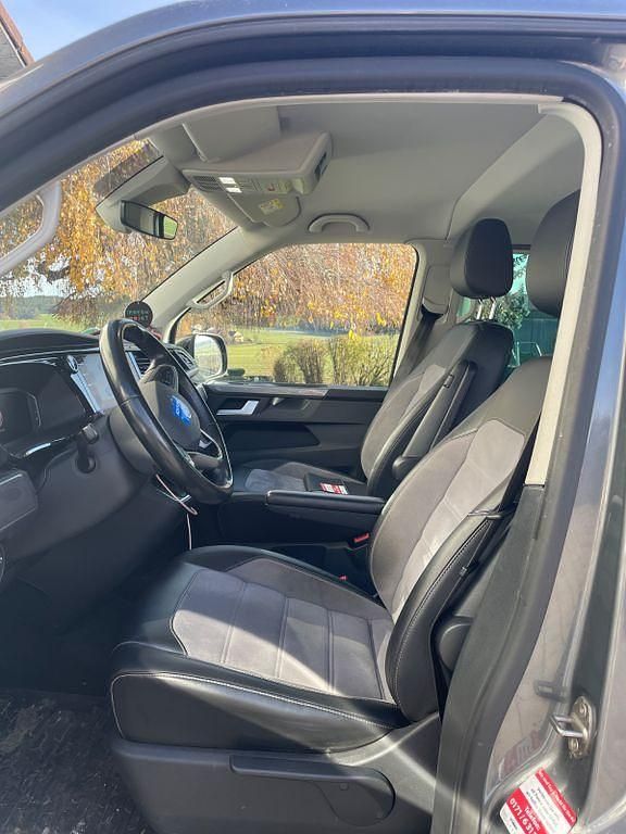 Gebraucht VW Multivan 204 PS (150 kW) 2021 Grau Van
