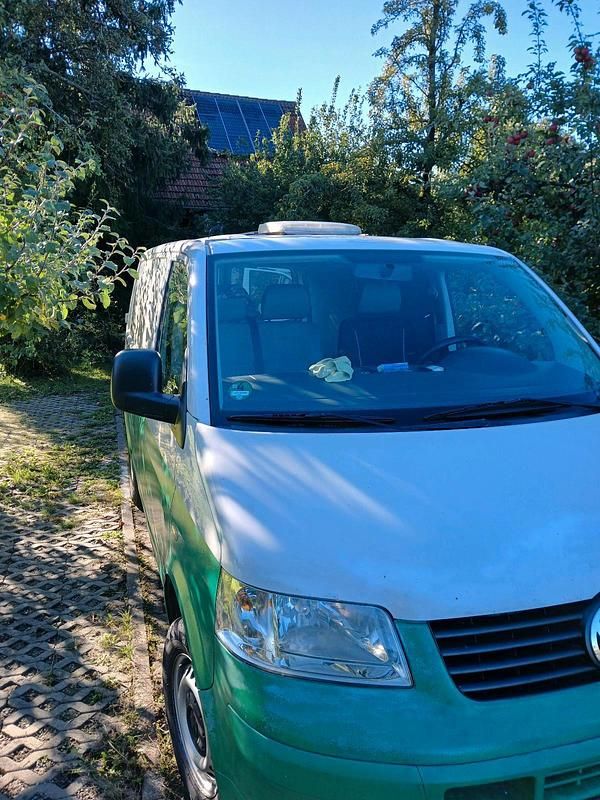 Weiß Gebraucht 2010 VW T5 Van | 3.555 € (Superpreis) - Bild 1/4