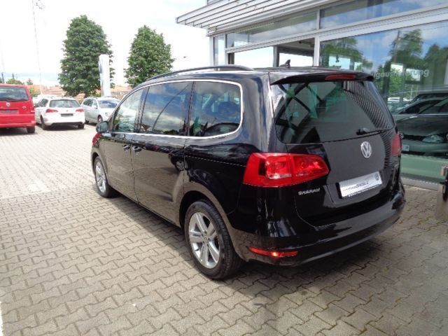 Gebraucht VW Sharan Business 170 PS (125 kW) 2013 Schwarz metallic Van / Kleinbus