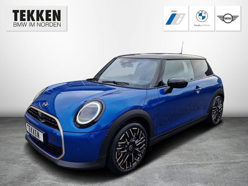 Blau Gebraucht 2024 Mini Cooper Favoured Kleinwagen | 32.990 € (Teuer) - Bild 1/4