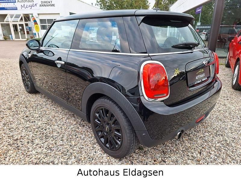 Second-hand Mini Cooper 136 CP (100 kW) 2015 Negru Hatchback