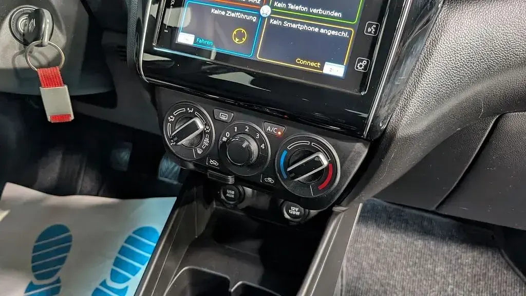Gebraucht Suzuki Swift Comfort 90 PS (66 kW) 2020 Grau Kleinwagen
