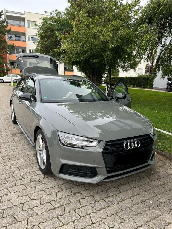 Grau Gebraucht 2017 Audi A4 Sport Kombi | 22.000 € (Fairer Preis) - Bild 1/4