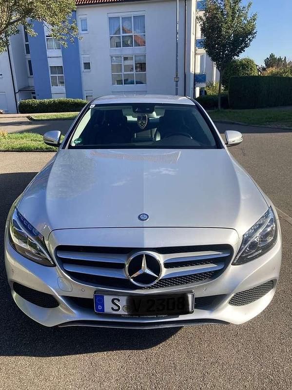 Silber Gebraucht 2015 Mercedes C220 Avantgarde Limousine | 16.880 € (Guter Preis) - Bild 1/4