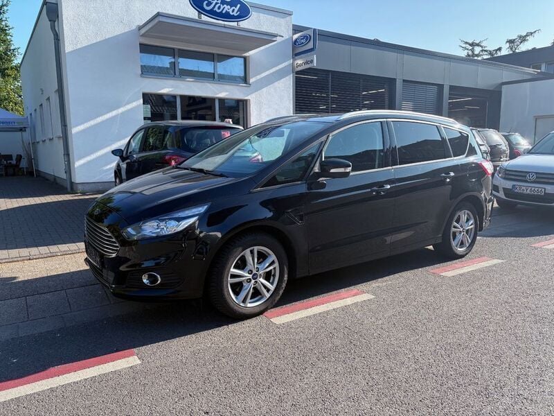 Schwarz Gebraucht 2019 Ford S-MAX Business Edition Van / Kleinbus | 19.990 € (Etwas zu teuer) - Bild 1/4