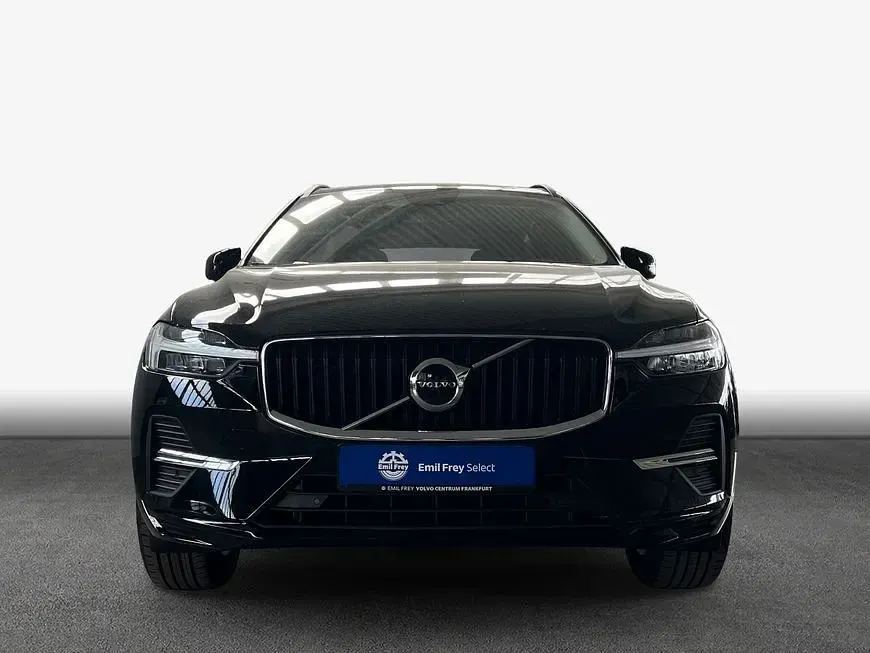 Gebraucht Volvo XC60 Core 197 PS (144 kW) 2023 Black stone 019 SUV