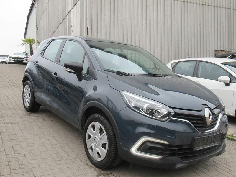 Gebraucht Renault Captur Life 90 PS (66 kW) 2017 Blau SUV