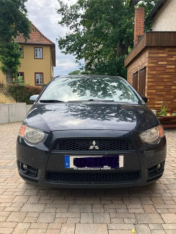 Schwarz Gebraucht 2010 Mitsubishi Colt Limousine | 550 € (Fairer Preis) - Bild 1/4