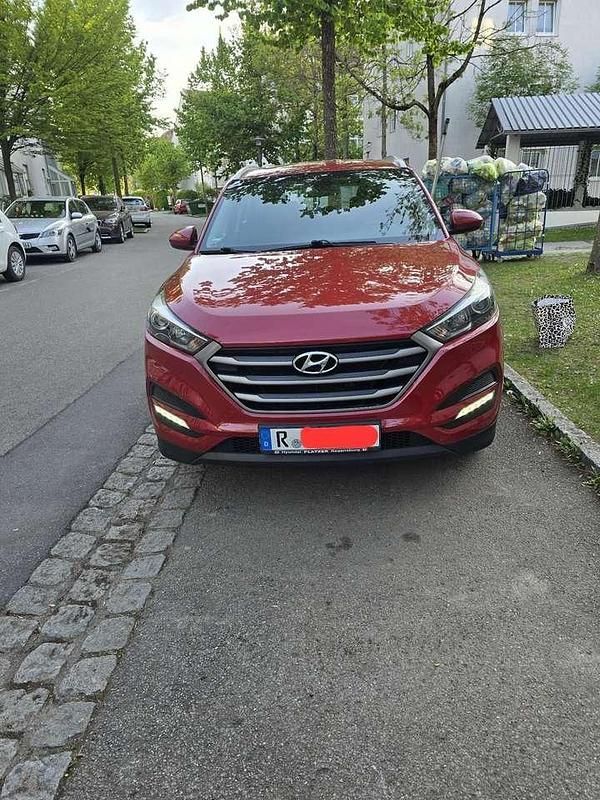 Rot Gebraucht 2018 Hyundai Tucson SUV | 14.000 € (Superpreis) - Bild 1/4