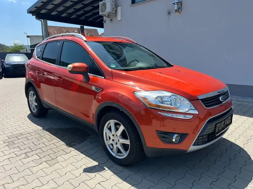 Gebraucht Ford Kuga Titanium 163 PS (119 kW) 2012 Orange SUV