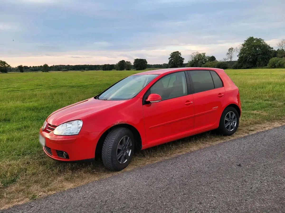 Gebraucht VW Golf VI United 80 PS (58 kW) 2008 Rot Kleinwagen
