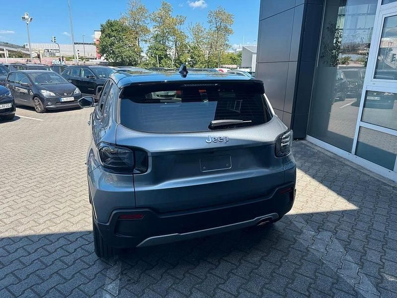 Neu Jeep Avenger Summit 101 PS (74 kW) 2025 Grau SUV