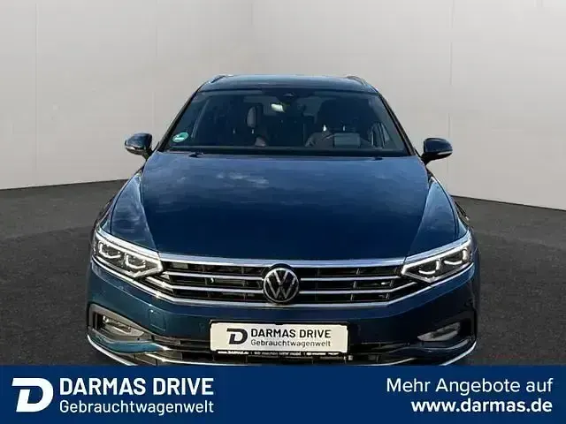 Gebraucht VW Passat Elegance 200 PS (147 kW) 2022 Blau Kombi