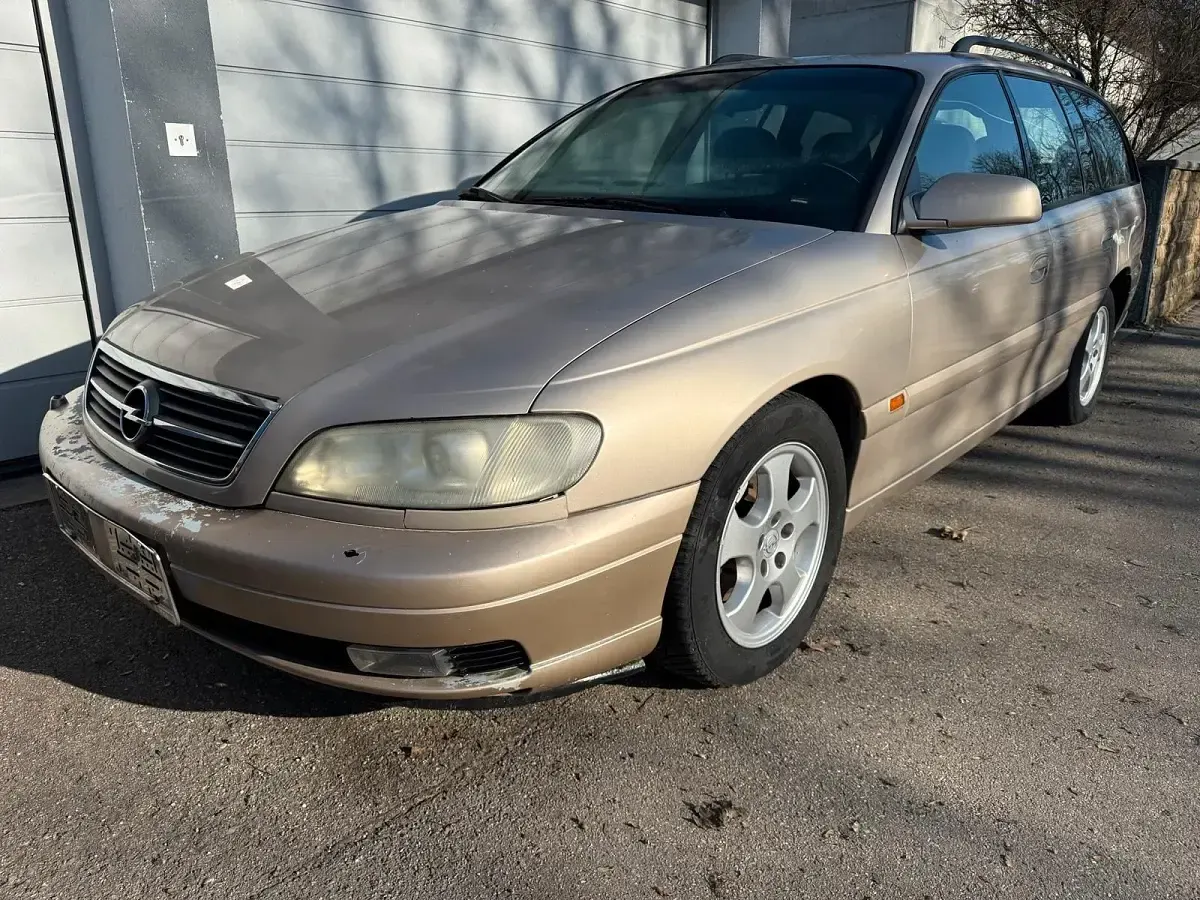 Gebraucht Opel Omega 170 PS (125 kW) 2000 Gold Kombi