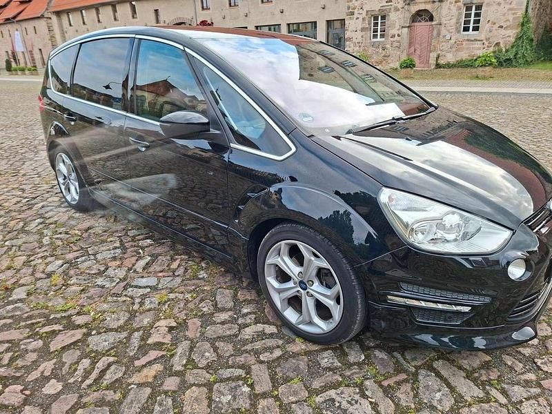 Schwarz Gebraucht 2013 Ford S-MAX Titanium S Van / Kleinbus | 7.000 € (Superpreis) - Bild 1/4
