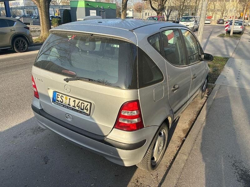Gebraucht Mercedes A140 Elegance 82 PS (60 kW) 2003 Silber Van / Kleinbus